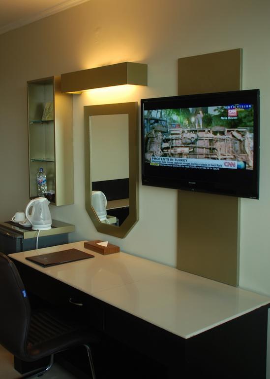 Hotel Gajahmada Pontianak Room photo