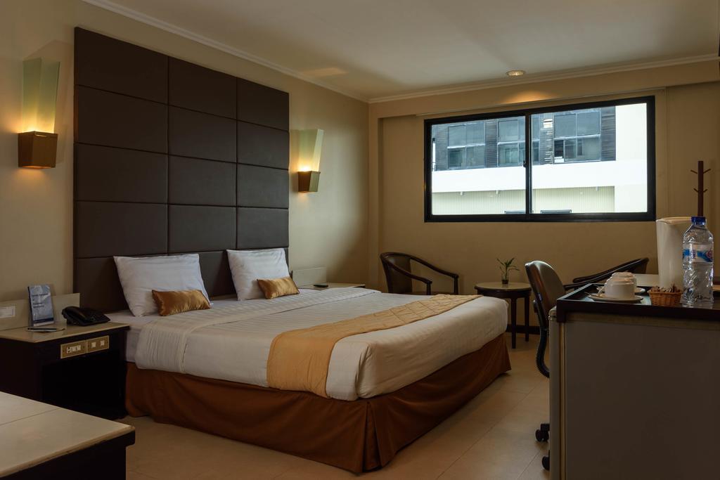 Hotel Gajahmada Pontianak Room photo