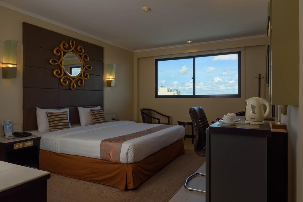 Hotel Gajahmada Pontianak Room photo